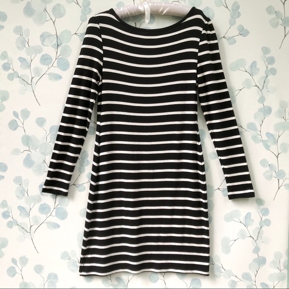 Old Navy Black & White Stripe Long Sleeve Dress - Picture 6 of 7